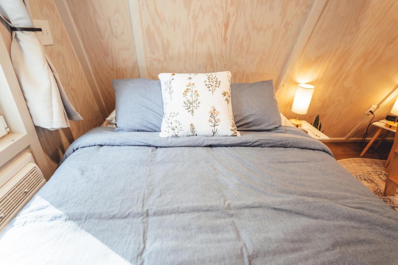 Apartament Blue Brambler Glamping A-Frame Rockbridge Zewnętrze zdjęcie